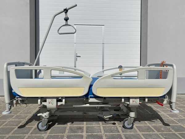 Nemocniční elektricky polohovatelné lůžko Eleganza Smart - 2.000 Kč