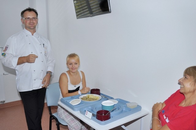 Šéfkuchař Jiří Král s pacientkami chirurgie